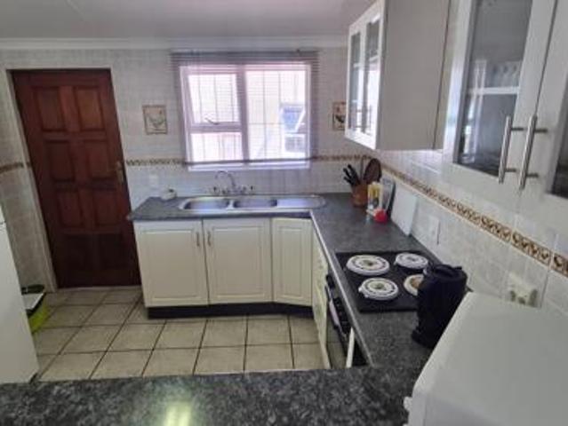 Townhouse for sale in Margate, Hibiscus Coast Local Municipality