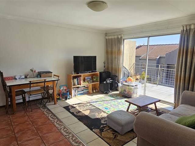 Townhouse for sale in Johannesburg, East