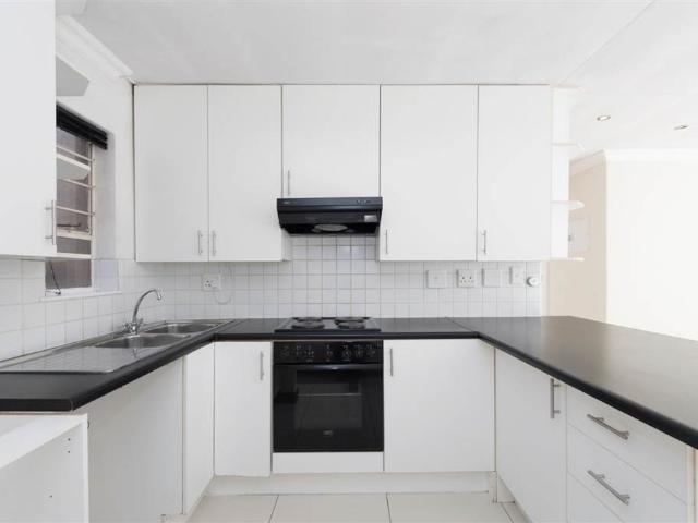 Townhouse for sale in Johannesburg, East