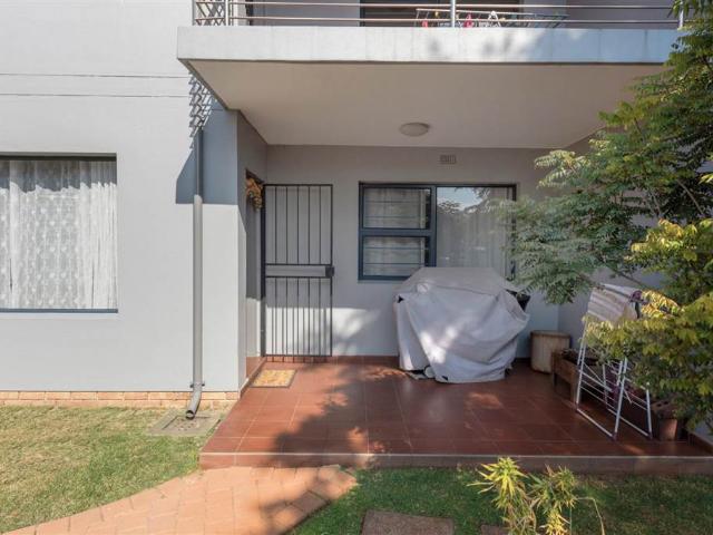 Townhouse for sale in Vosloorus, Gauteng