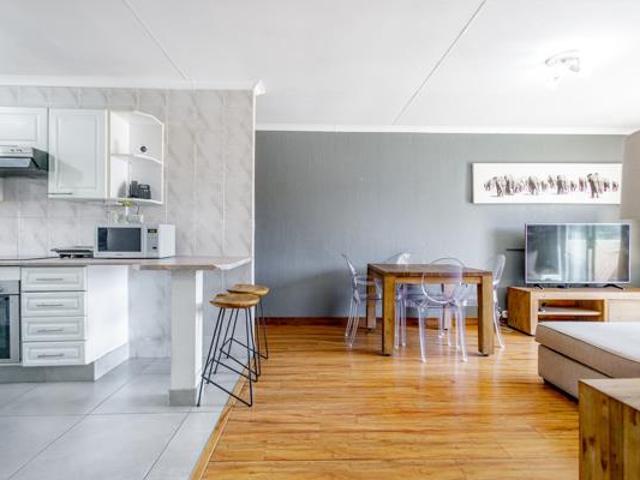 Townhouse for rent in Vosloorus, Gauteng