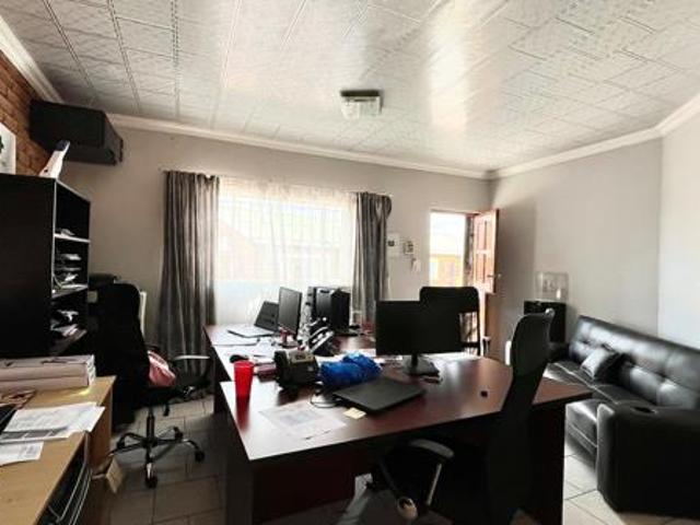 Townhouse for sale in Seshego, Limpopo