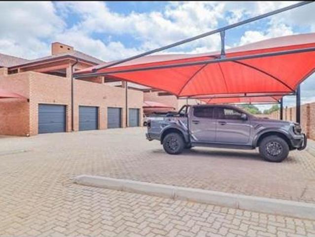 Townhouse for rent in Ekurhuleni, Gauteng