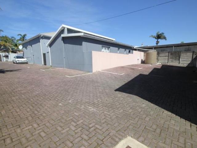 Townhouse for sale in Amatola View, Bhisho