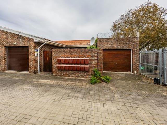 Townhouse for sale in Bisho, Eastern Cape