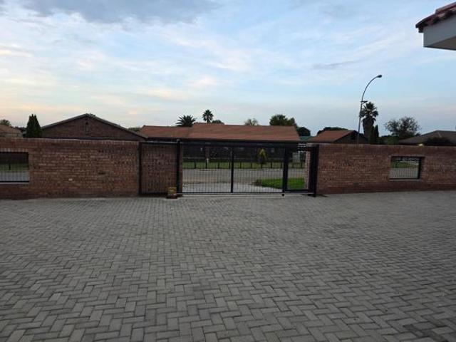 Townhouse for rent in Gert Sibande, Mpumalanga