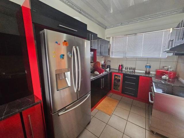 Townhouse for sale in Rosendal, Free State