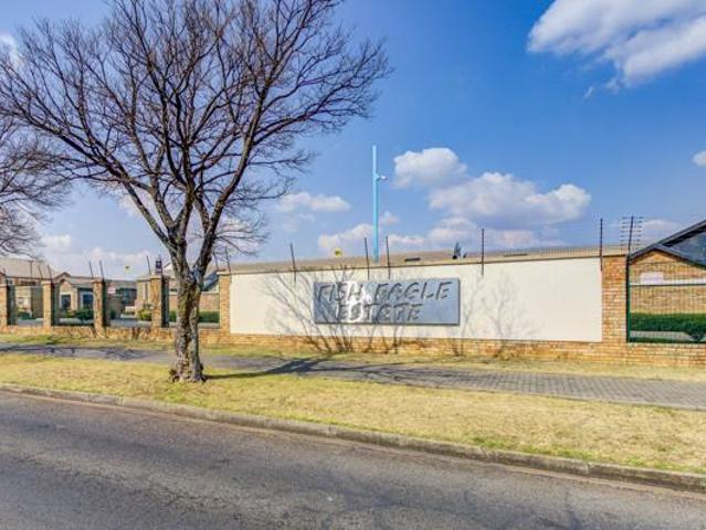 Townhouse for rent in Ekurhuleni, Gauteng