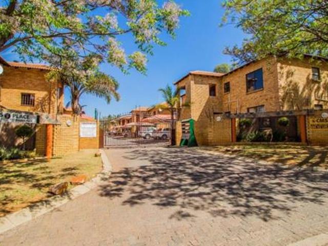 Townhouse for rent in Ekurhuleni, Gauteng