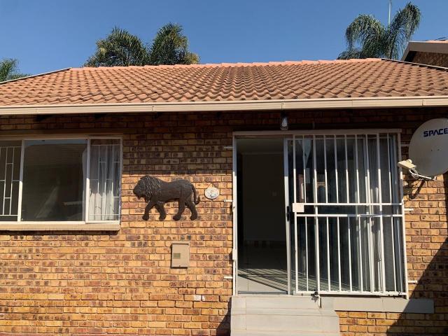 Townhouse for sale in Ekurhuleni, Gauteng
