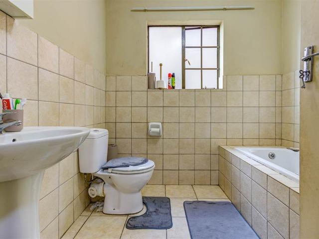 Townhouse for sale in Ekurhuleni, Gauteng