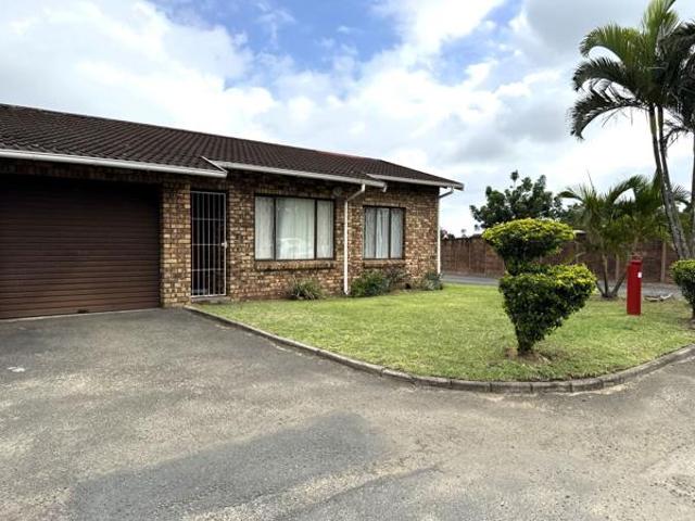 Townhouse for sale in UMhlathuze Municipality, Kwazulu-natal