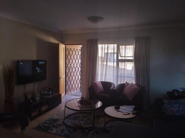 Townhouse for sale in Bloemfontein, Free State