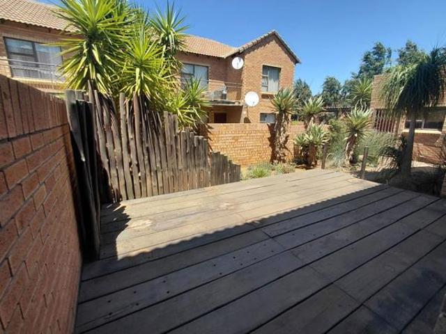 Townhouse for sale in Bloemfontein, Free State