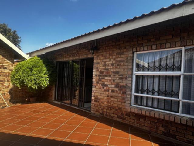 Townhouse for sale in Bloemfontein, Free State
