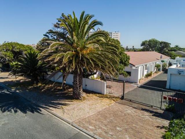 Townhouse for rent in Cape Town, Western Cape