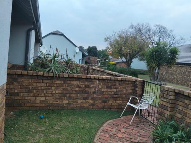 Townhouse for rent in Ekurhuleni, Gauteng