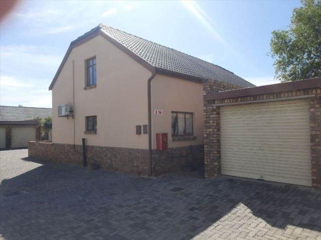 Townhouse for sale in Ekurhuleni, Gauteng
