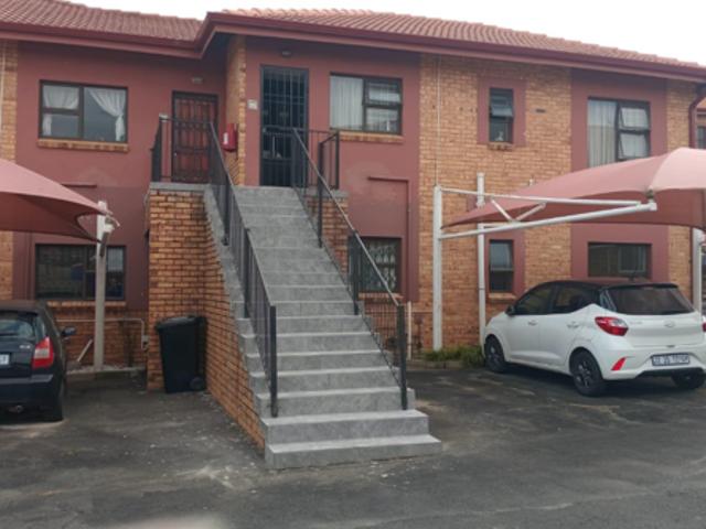 Townhouse for rent in Jansenpark, City of Ekurhuleni Metropolitan Municipality
