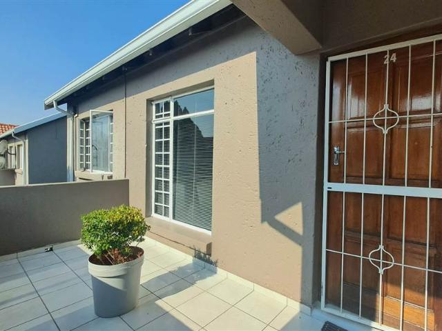 Townhouse for sale in Ekurhuleni, Gauteng