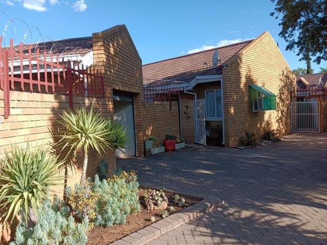 Townhouse for sale in Lejweleputswa, Free State