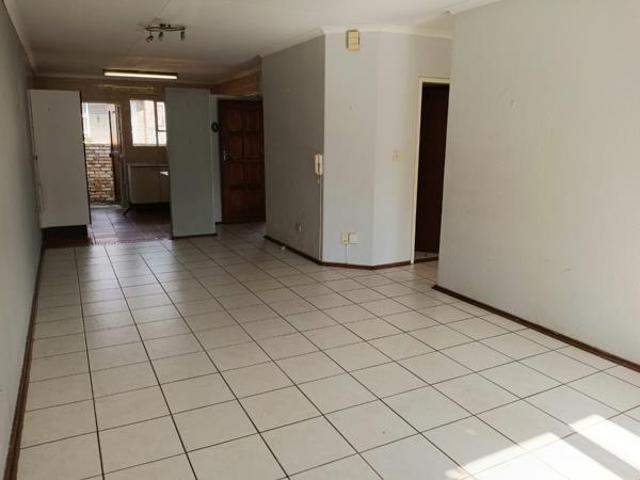 Townhouse for rent in Westonaria, Gauteng