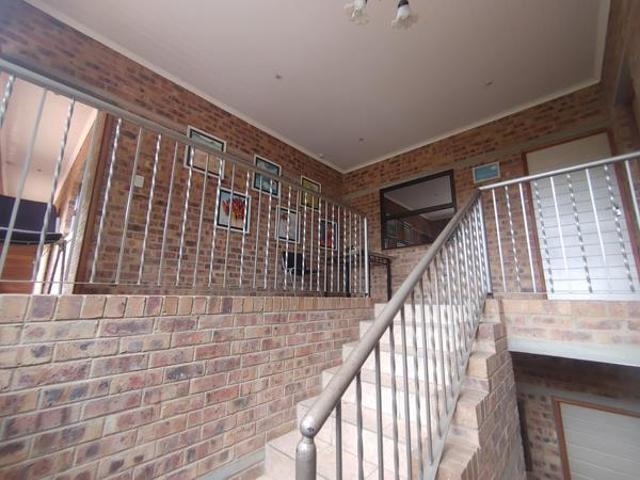 Townhouse for rent in Ekurhuleni, Gauteng