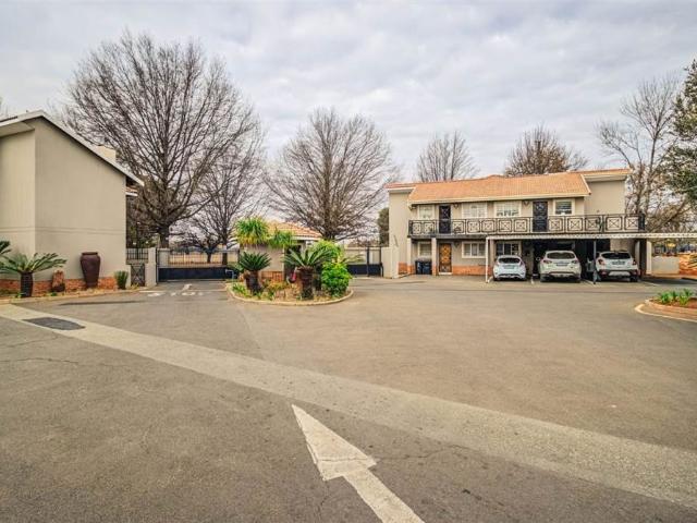 Townhouse for sale in Ekurhuleni, Gauteng