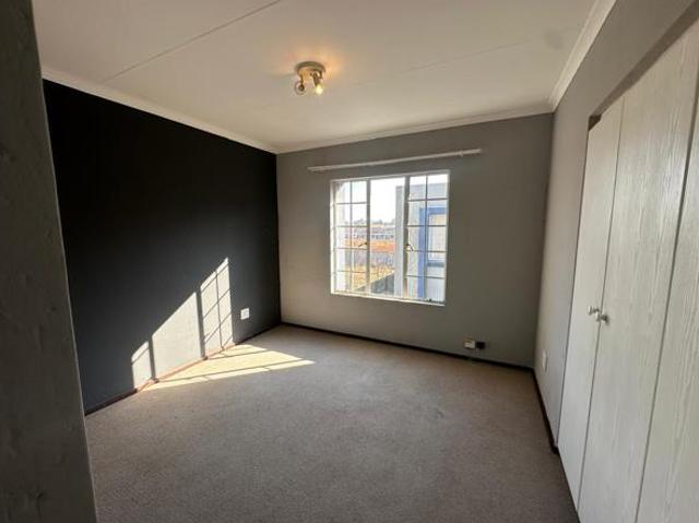 Townhouse for rent in Jansenpark, City of Ekurhuleni Metropolitan Municipality