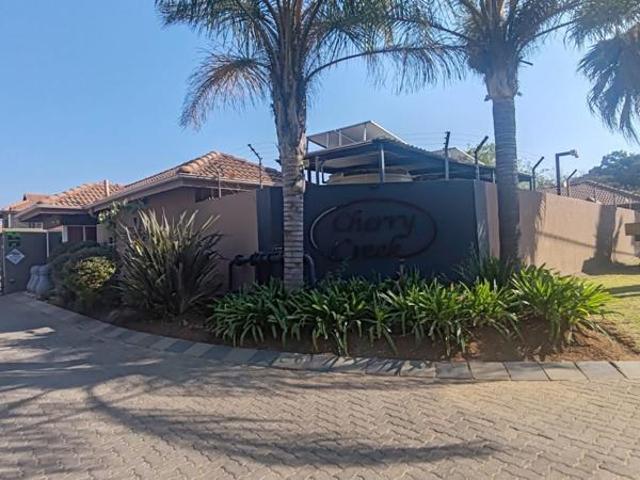 Townhouse for rent in Ekurhuleni, Gauteng