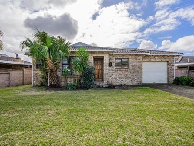 Townhouse for sale in Eastern Cape