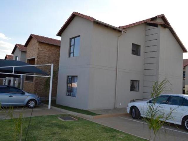 Townhouse for rent in Ekurhuleni, Gauteng