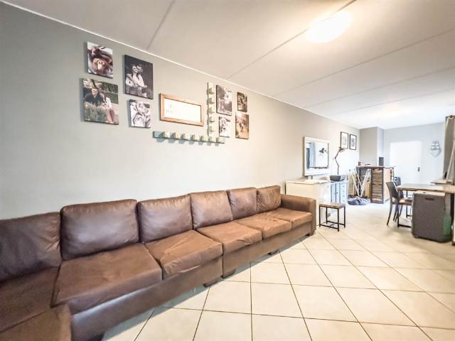 Townhouse for sale in Ekurhuleni, Gauteng