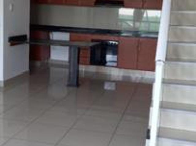 Townhouse for rent in Verulam, eThekwini Metropolitan Municipality