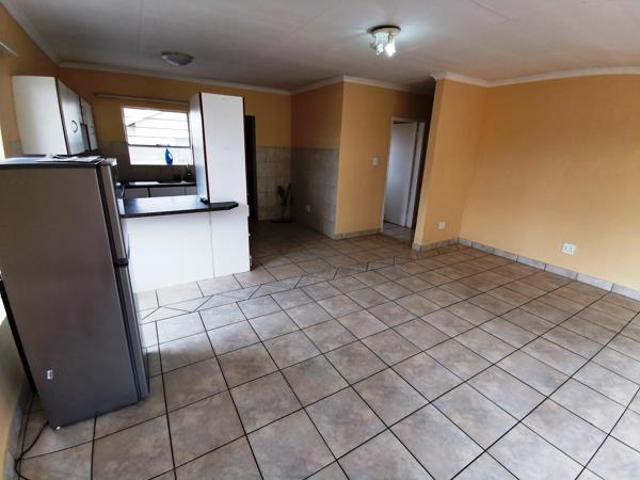 Townhouse for sale in Hartbeespoort Dam Nature Reserve, North West