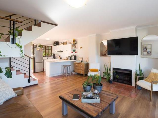 Townhouse for sale in Cape Town, Western Cape