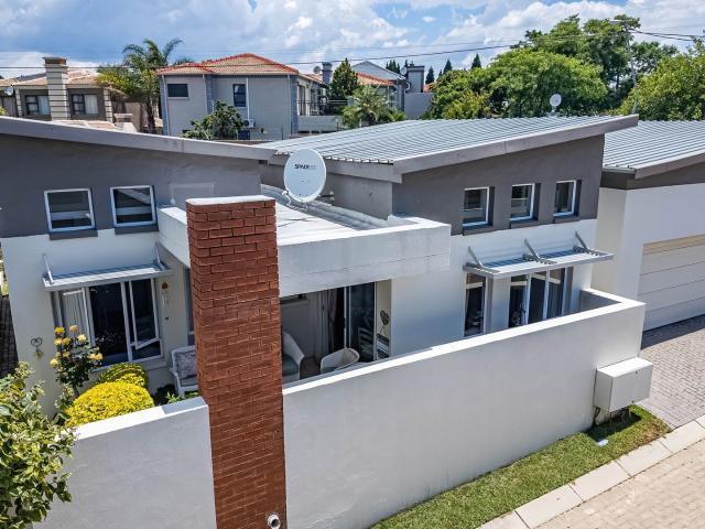 Townhouse for sale in Randburg, Gauteng