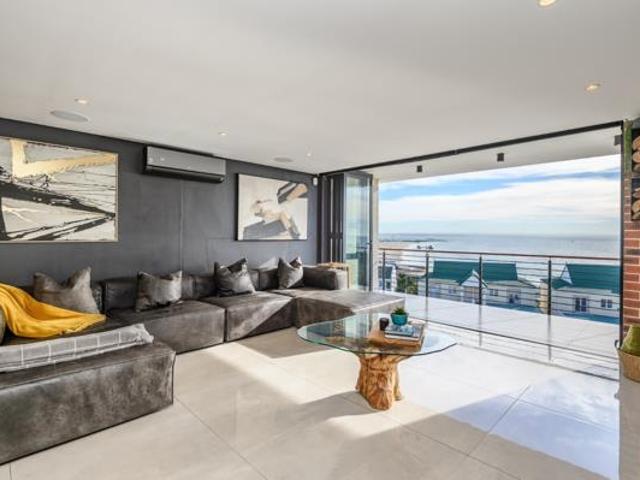 Townhouse for sale in Port Elizabeth, Eastern Cape