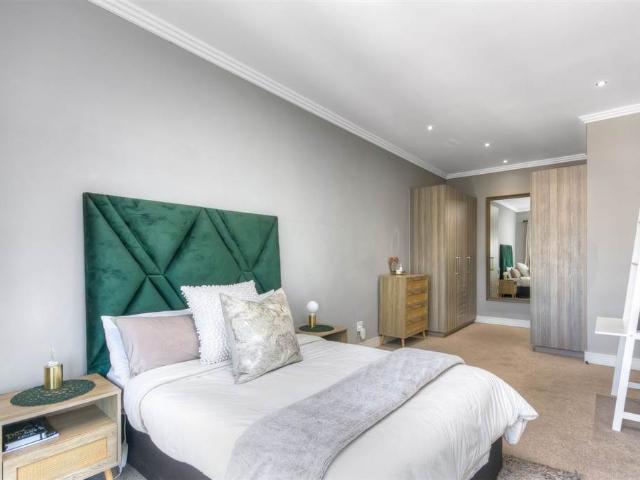 Townhouse for sale in Vosloorus, Gauteng