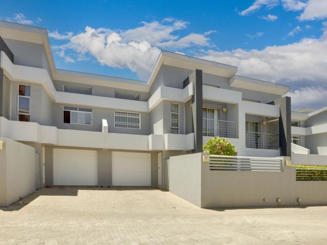 Townhouse for sale in Alexandra, Gauteng