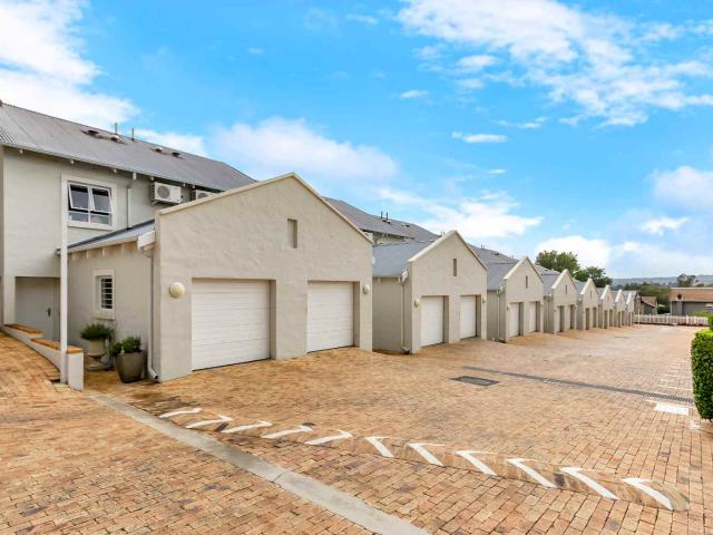 Townhouse for sale in Alexandra, Gauteng