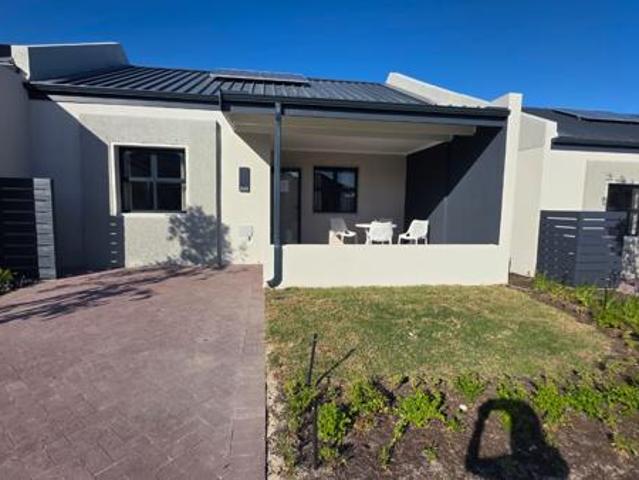 Townhouse for sale in Cape Town, Western Cape