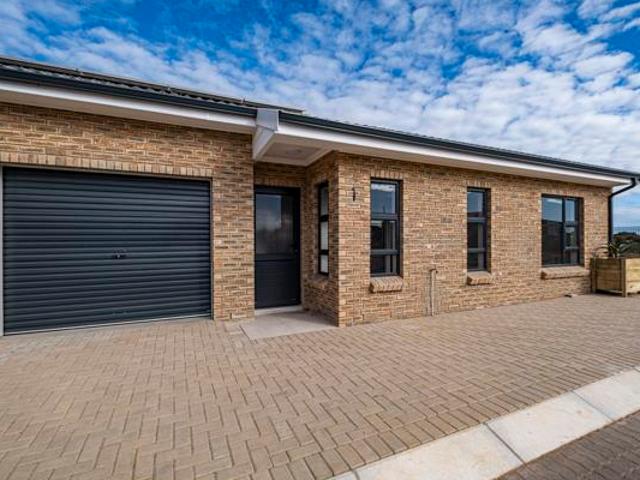 Townhouse for sale in Cape St Francis, Eastern Cape