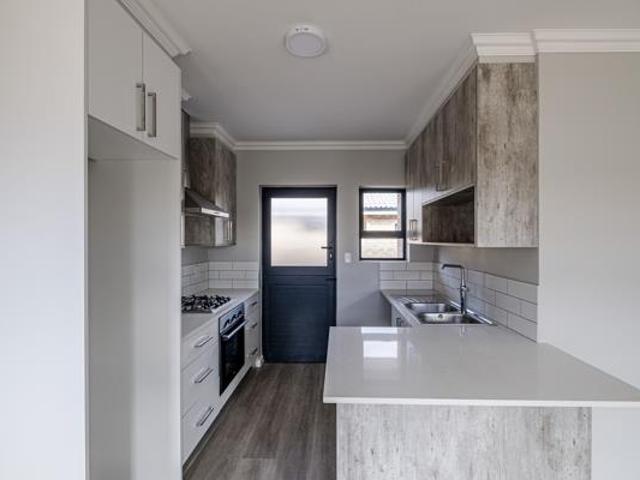 Townhouse for sale in Cape St Francis, Eastern Cape