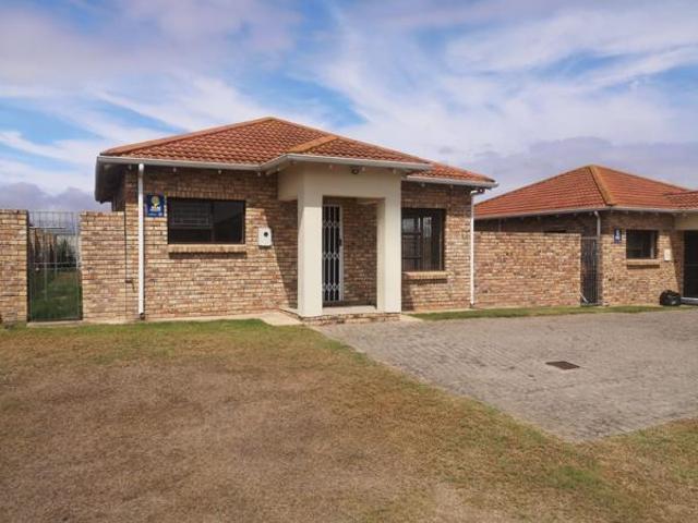 Townhouse for sale in Eastern Cape
