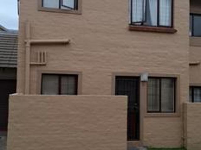 Townhouse for sale in Tembisa, Gauteng
