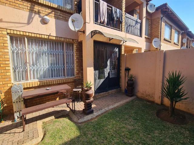 Townhouse for sale in Ekurhuleni, Gauteng