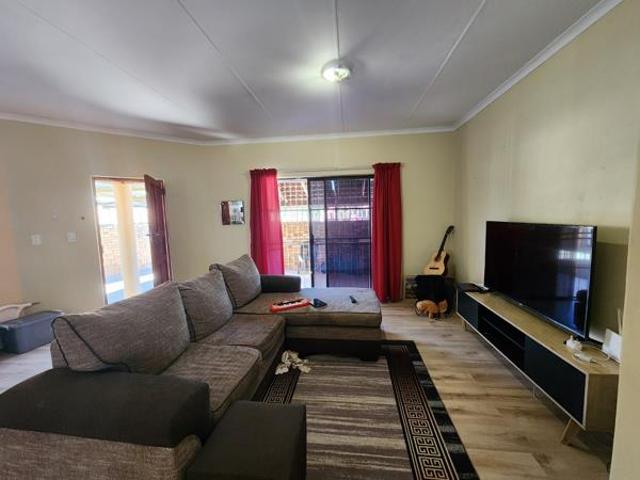 Townhouse for sale in Frances Baard, Northern Cape