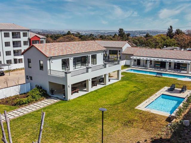 Townhouse for sale in North & Sandton, Randburg