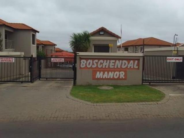 Townhouse for rent in Ekurhuleni, Gauteng